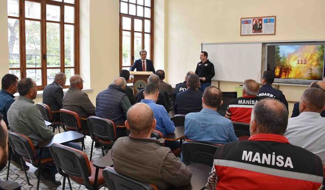 Salihli’de gönüllülere orman yangını eğitimi