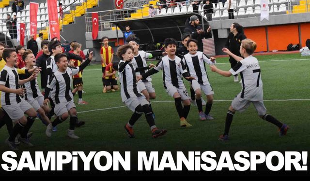 Yunusemre 23 Nisan Futbol Turnuvası’nda şampiyon Manisaspor oldu