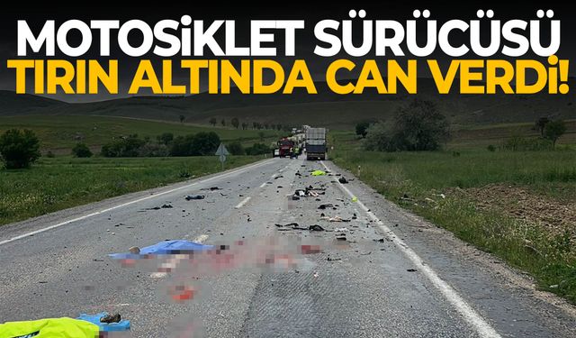 Motosiklet tırın altına girdi, 1 kişi hayatını kaybetti