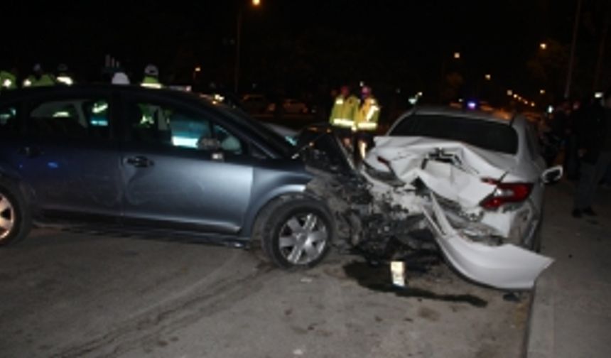 İzmir’den uygulama noktasından kaçan alkollü sürücü, Manisa'da kaza yapınca yakalandı