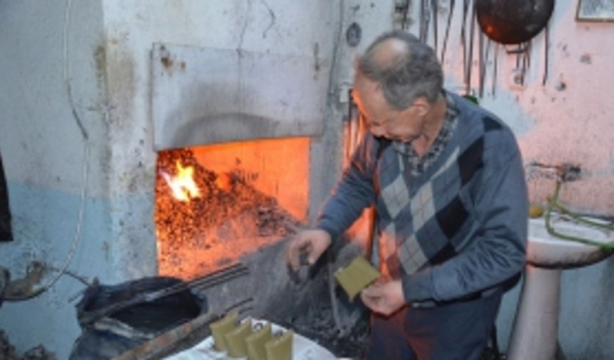 Çancı ailesi Saya'nın Sesi için atölyede