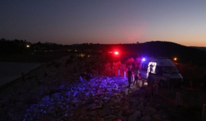 Gölete giren itfaiye eri olta misinalarına takılarak boğuldu