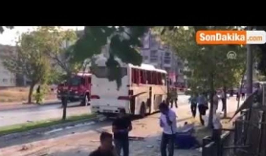 İzmir'de servis aracında patlama!