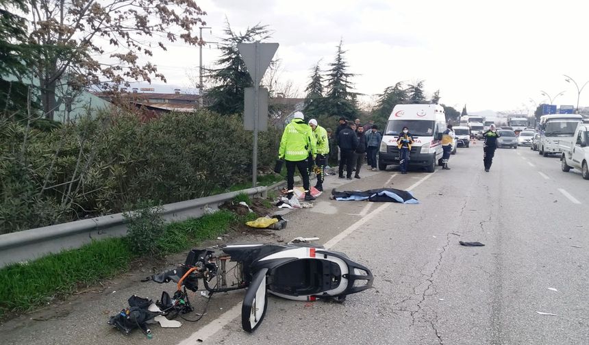 Kamyonetin çarptığı elektrikli bisikletin sürücüsü öldü