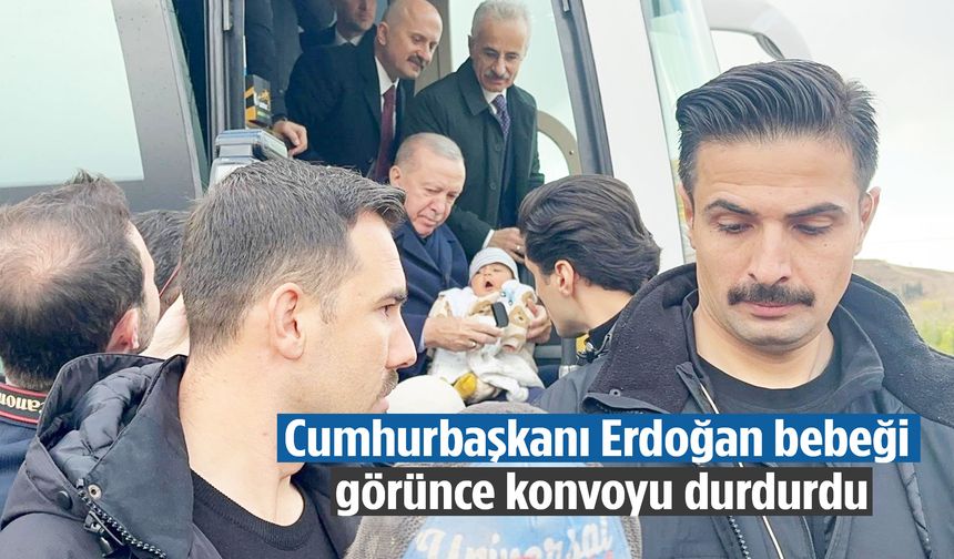 Cumhurbaşkanı Erdoğan 4 aylık bebeği görünce konvoyu durdurup altın taktı