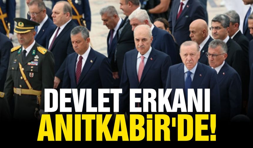Devlet erkanı Ata'nın huzuruna çıktı