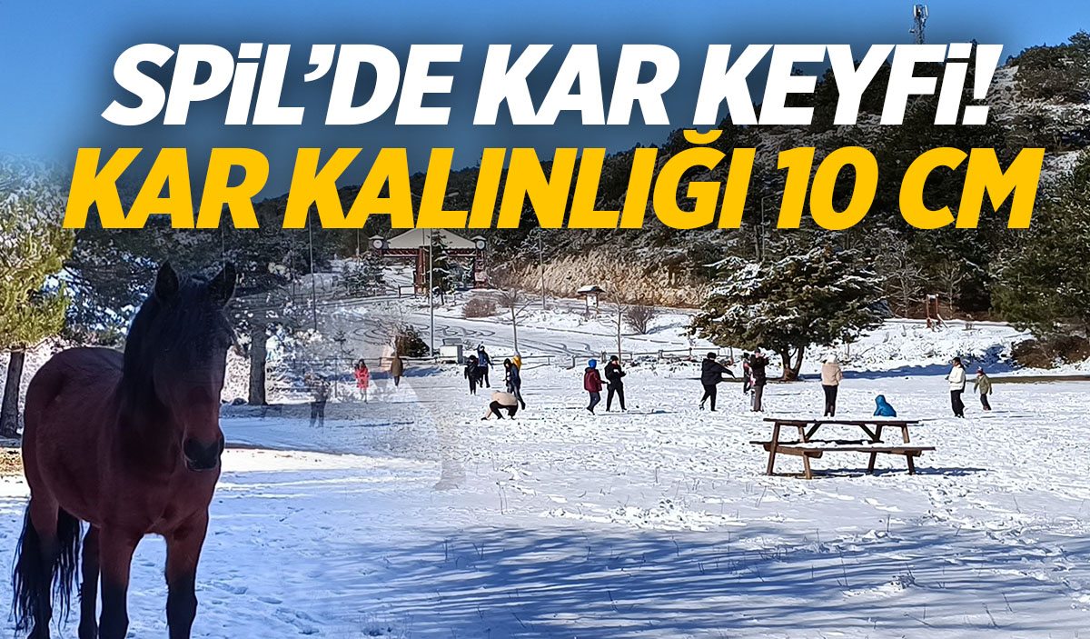 Karla kaplanan Spil Dağı Milli Parkı'nda kartpostallık görüntüler oluşurken, yarıyıl tatilinde milli parka her gün sporcularını taşıyan İzmir'deki bir belediyenin spor kulübü öğrencileri ise kar keyfini yaşadı. 