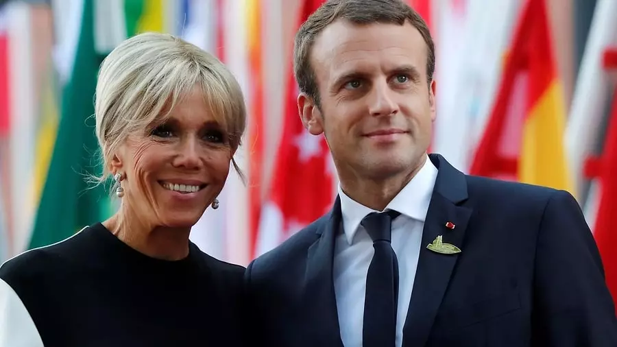 Brigitte Macron Kimdir 3