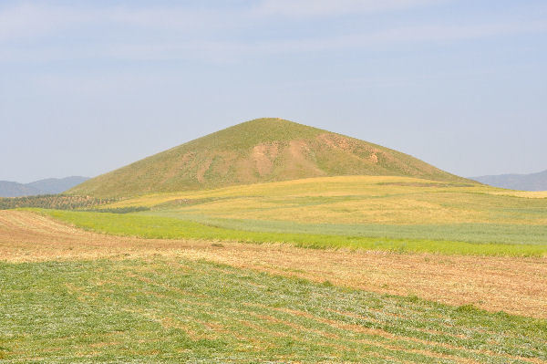 Any Conv.com Bin Tepe, Large Tumulus