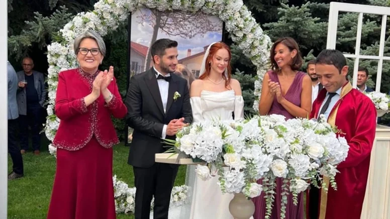 Aksenrjpg 8 Y Ba6V T64 Equ E Ux Kha Ej Aw