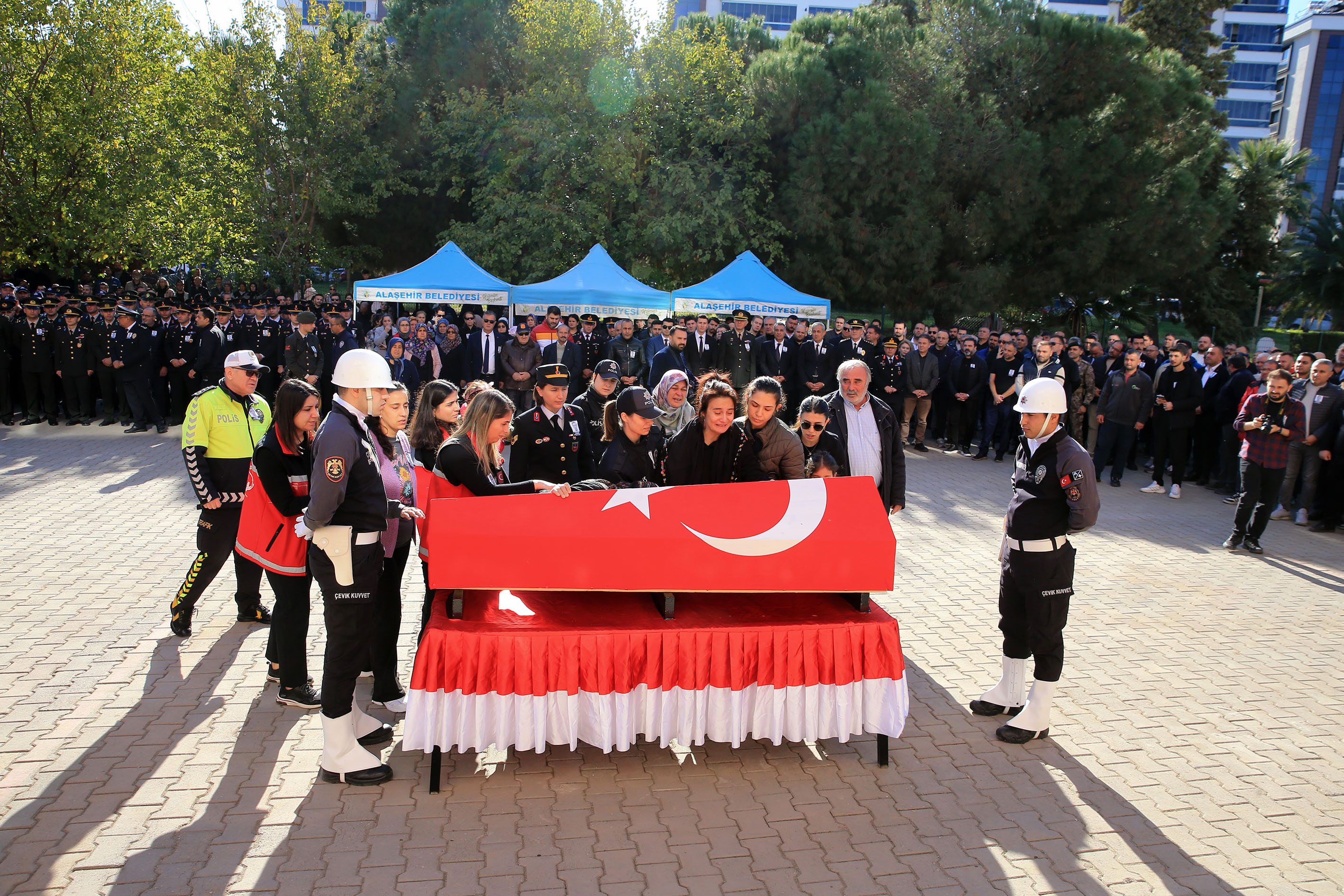 A A 20251115 39714261 39714259 S E H I T O L A N P O L I S M E M U R U A L I B A R U T I C I N A L A S E H I R I L C E E M N I Y E T M U D U R L U G U N D E T O R E N D U Z E N L E N D I