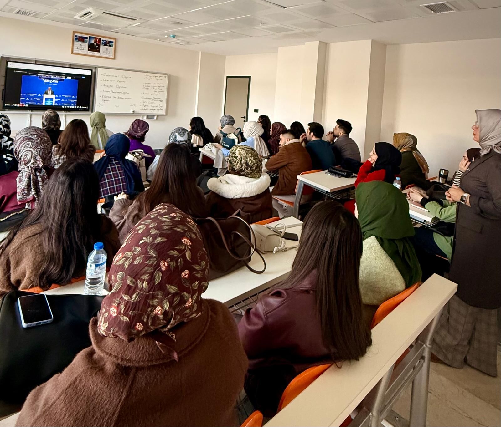 4Fd4C4Ba 27Bb 4A48 Bfd9 2B79F4F3Fda2