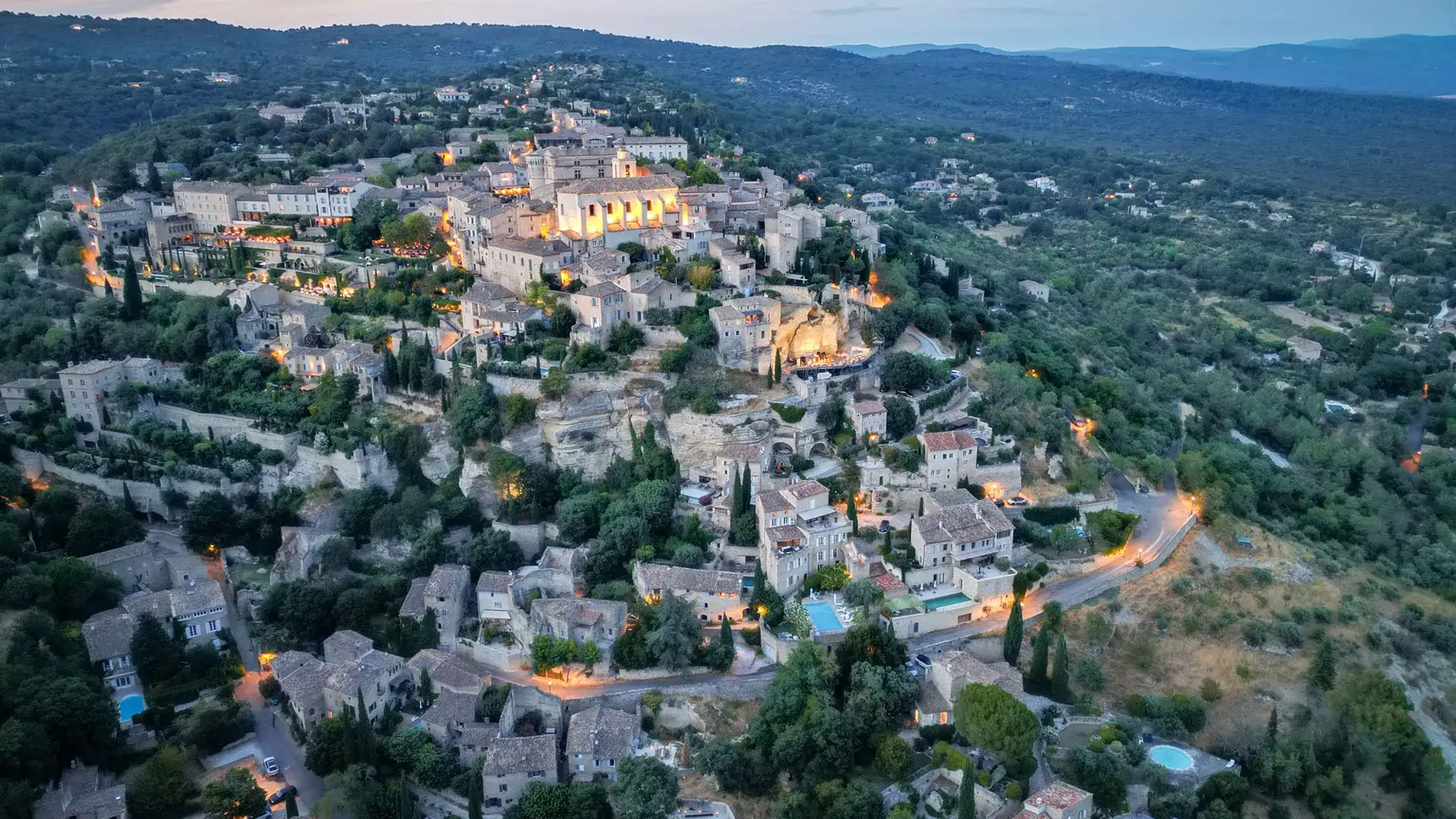 Gordes Vue Aerienne.webp.1920X1080 Q70 Crop Upscale